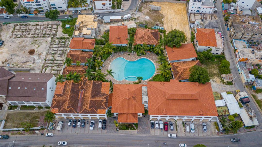Photo of Others in Dominicus