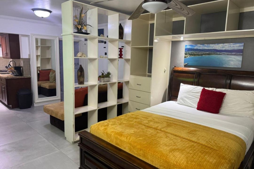 Photo of Bedroom in Eden Gardens