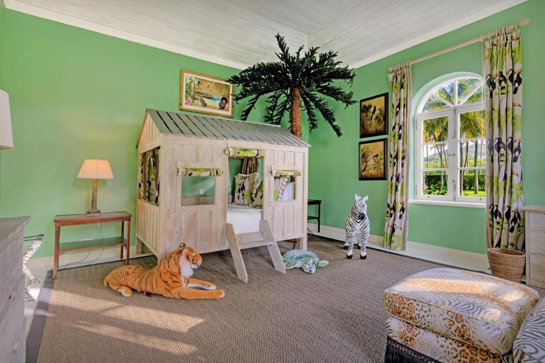 Photo of Others in Mustique Island