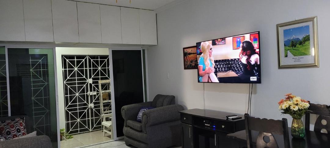 Photo of Livingroom in New Kingston