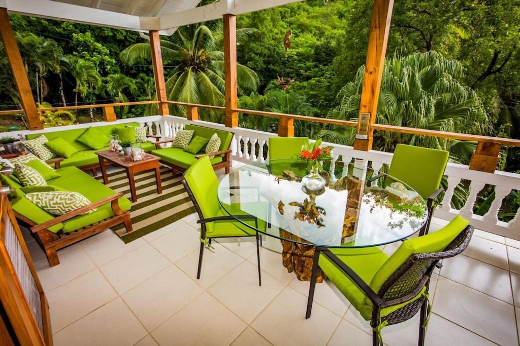 Photo of Patio Balcony in Marigot Bay