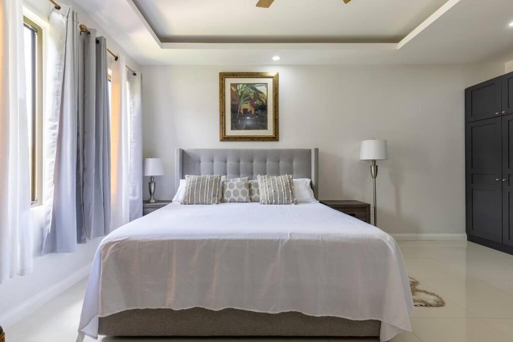 Photo of Bedroom in Ocho Rios
