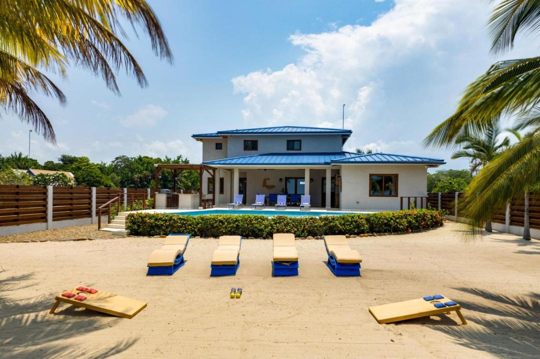 Photo of Others in Caribbean Way