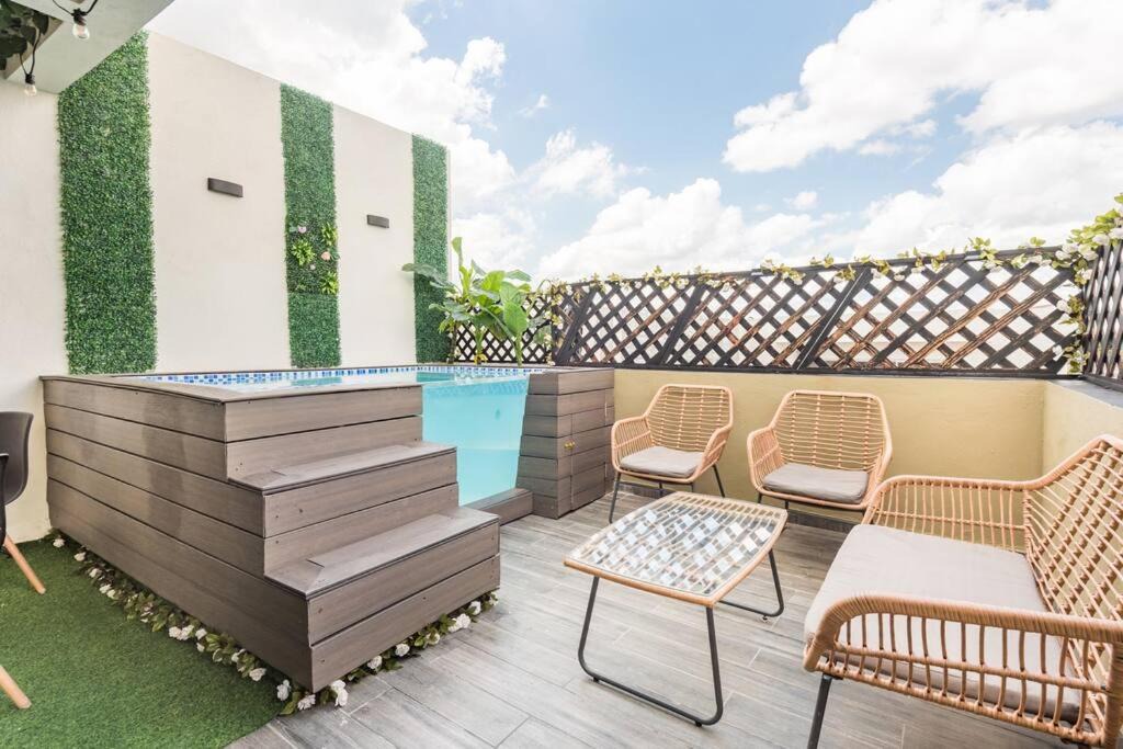 Photo of Patio Balcony in Santo Domingo