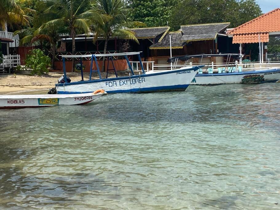 Photo of Others in Runaway Bay