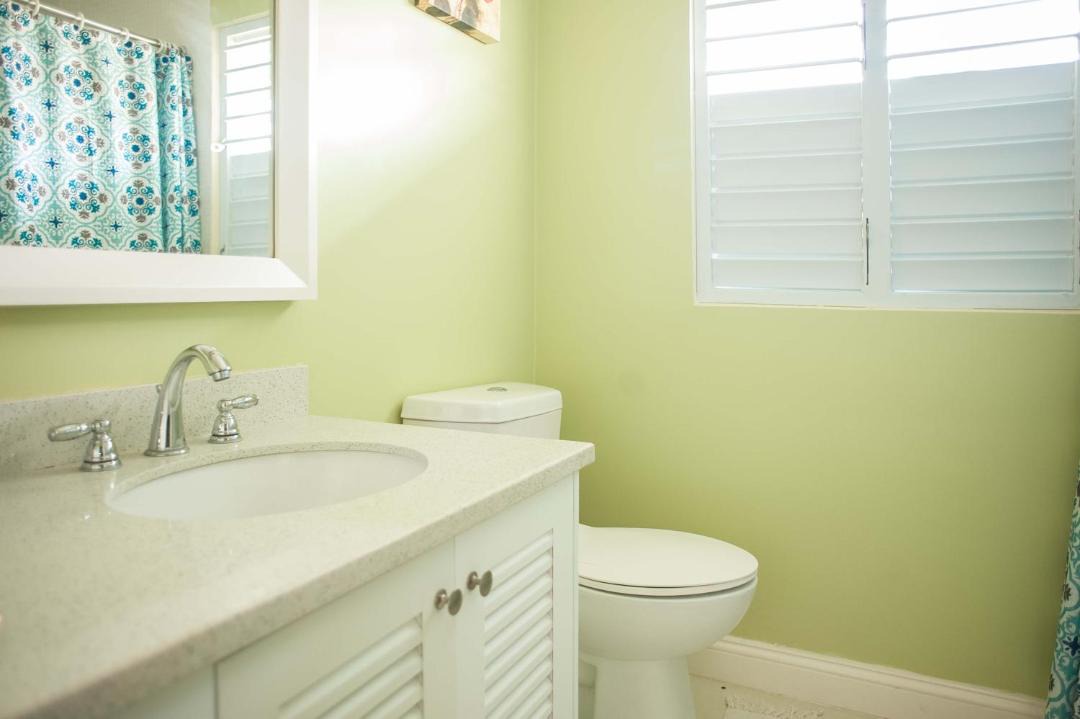 Photo of Bathroom in Molynes Gardens