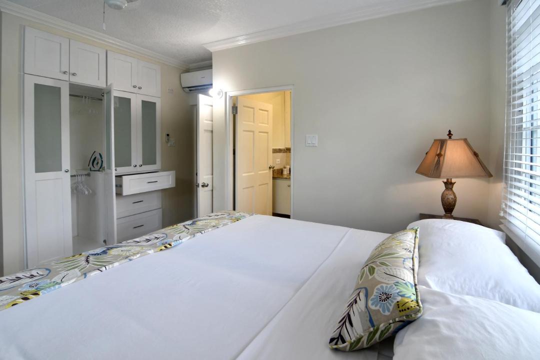 Photo of Bedroom in Molynes Gardens