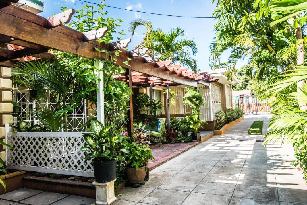 Photo of Buildings in Molynes Gardens