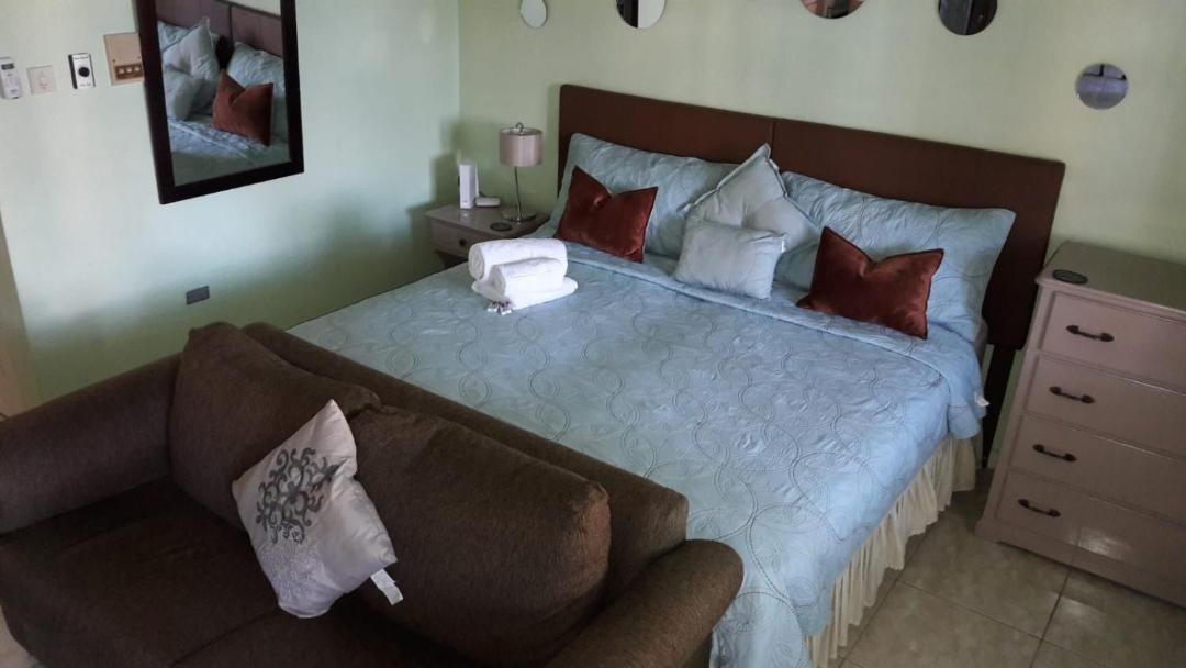 Photo of Bedroom in Ocho Rios