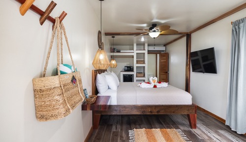 Poolside Suites (1st Floor)