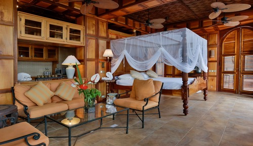 Honeymoon Studio Suite, Ocean View (Grotto Suite)