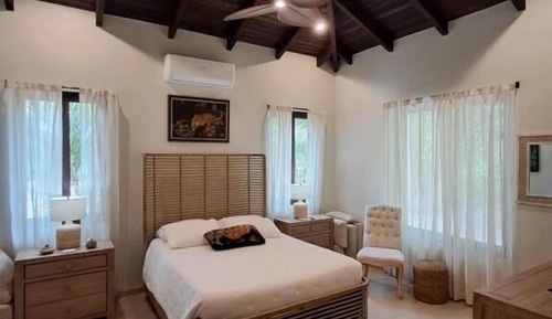 Family House, 3 Bedrooms, Canal View