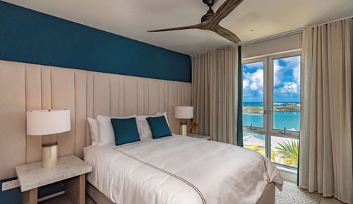 Deluxe Condo, Multiple Beds, Pool Access, Ocean View