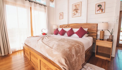Premium Studio, 1 King Bed with Sofa bed, Beach View (Tikal Beachfront Suite with Veranda)