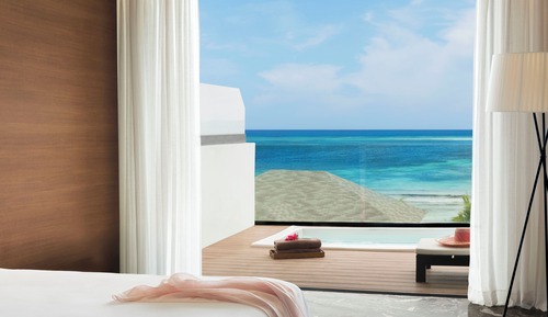 Excellence Club Rooftop Terrace Suite with Plunge Pool Ocean Front + 20% OFF SPA