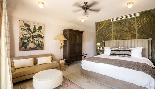 Beachfront Suite