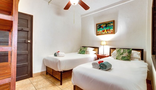 Family Room, Multiple Beds