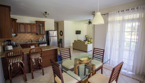 Family Apartment, 2 Bedrooms, Pool View, Garden Area