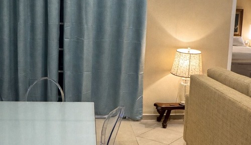 Signature Apartment, Multiple Beds, Non Smoking, Shared Bathroom