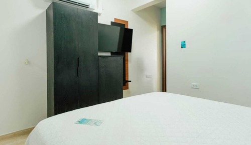 Junior Suite, 1 Queen Bed, Non Smoking, Balcony