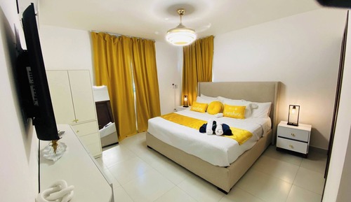 Apartment, 3 Bedrooms, Balcony, Pool View