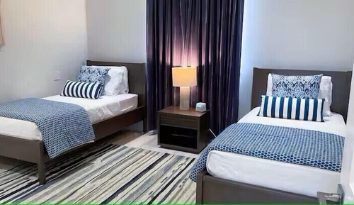 Luxury Apartment, 2 Bedrooms, Patio, Ocean View