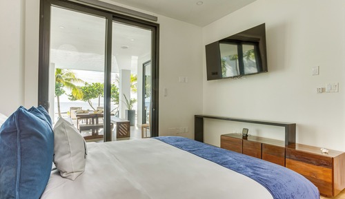 Majesty Villa (4 Bedrooms) w/ Balconies & Sea View