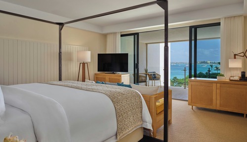 Deluxe Ocean View, Guest room, 1 King, Ocean view, Balcony 