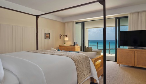Deluxe Room, 1 King Bed, Balcony, Partial Ocean View (Balcony)