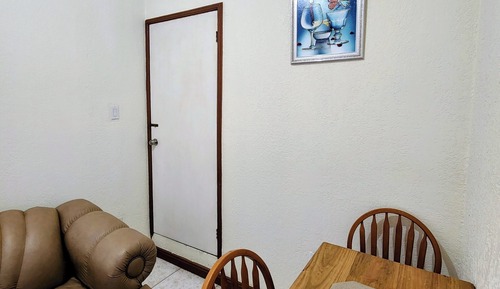 Standard Studio, Kitchen