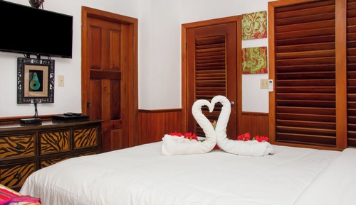 Traditional Single Room, 1 Queen Bed, Sea View, Ground Floor