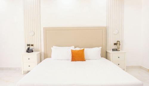 Superior Room, 1 King Bed, Pool View