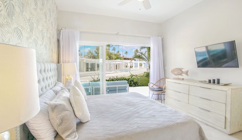 Premium Apartment, 4 Bedrooms, Pool View, Ground Floor