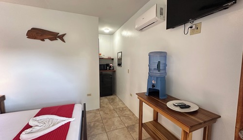 Deluxe Single Room, 1 Bedroom, Refrigerator & Microwave, Sea View
