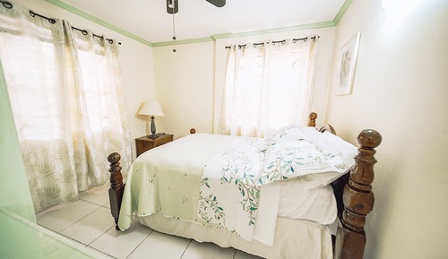 Classic Suite, 1 Queen Bed with Sofa bed, Patio, Mountain View