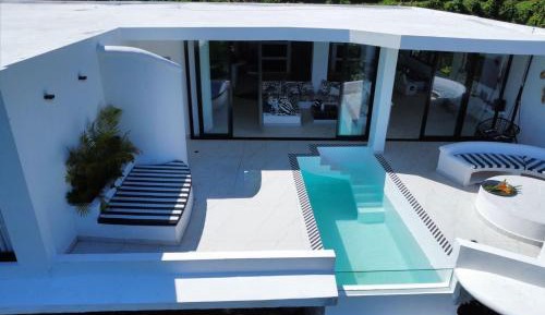 Villa with Sea View
