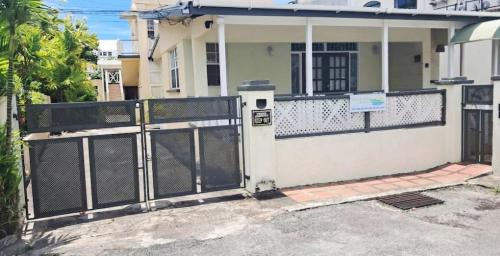 Three-Bedroom Standard Apartment