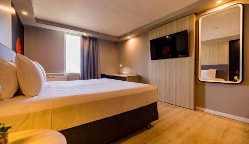 Premier King Room