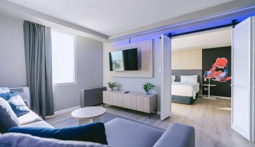 Premier King Suite