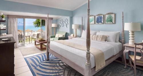 Caribbean Beachfront Grande Luxe Club Level