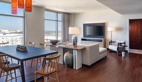 San Juan Suite, Bay View, 1 king, Sofa bed