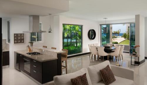 Three-Bedroom Suite with Garden View