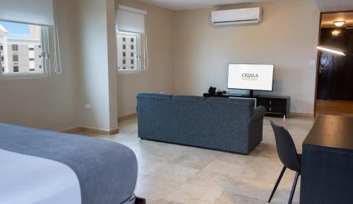 Deluxe Suite