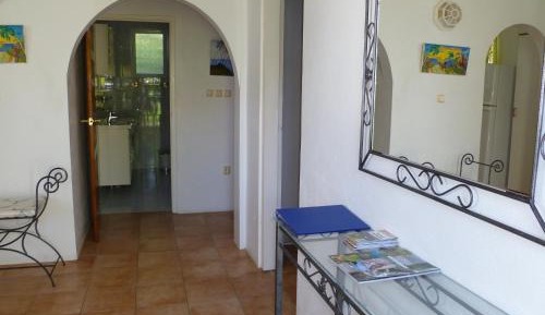 Sunset One-Bedroom Apartment