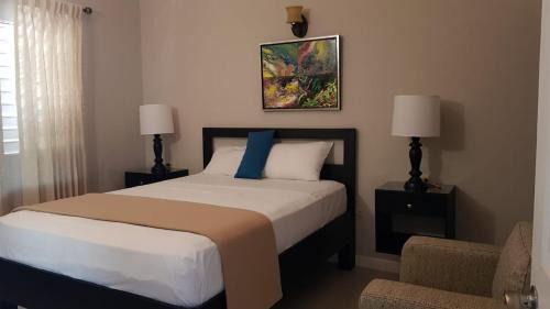 Deluxe Family Room