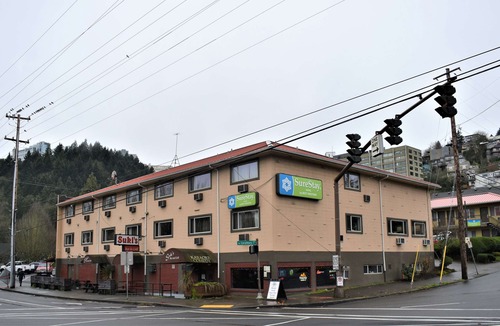 Corbett - Terwilliger - Lair Hill Hotel | SureStay Hotel by Best Western Portland City Center
