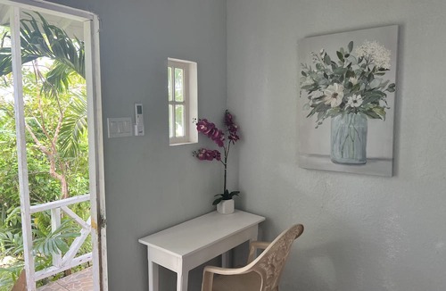 Moore Town Hotel | Jamaica Colors Eco-Retreat Hotel and Spa