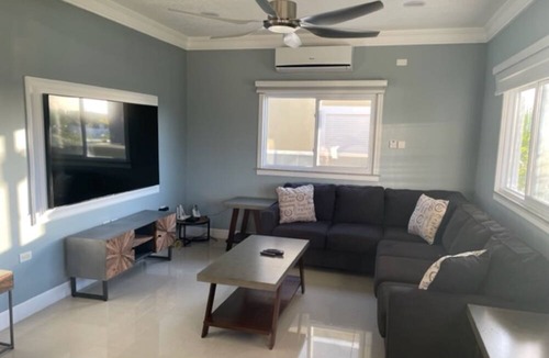 St. Ann's Bay Villa | Luxury 4-Bedroom villa