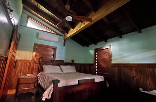 Bermudian Landing Bed & Breakfast | Howler Landing Vacation Rental