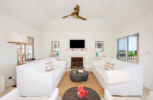Greencastle House | Palm Hill House 4 Bedroom Home